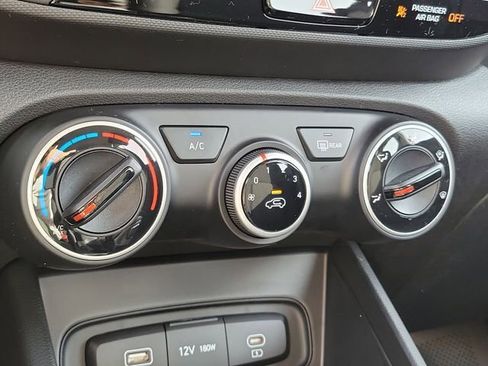 New 2026 Hyundai Venue SE image 10