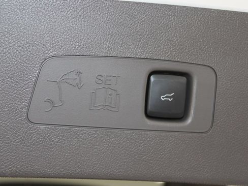 Used 2023 Lincoln Corsair FWD image 17