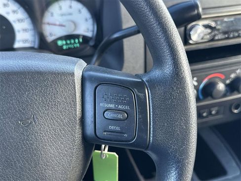 Used 2008 Dodge Dakota SXT image 25
