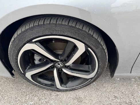 Used 2022 Honda Accord Sport image 11