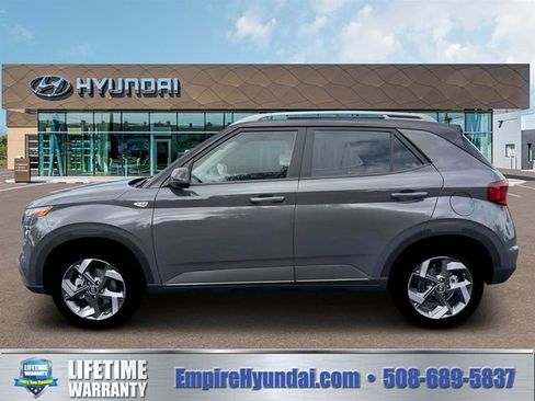 New 2026 Hyundai Venue SEL image 3