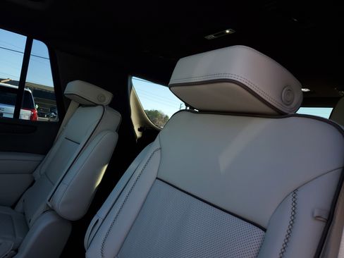 New 2026 GMC Yukon Denali w/ Sun & Power Step Package image 10