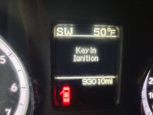 Used 2016 RAM 1500 Classic SLT w/ SLT Plus D￩cor Group image 22