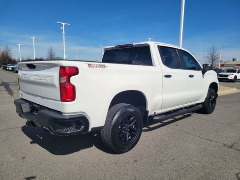 Used 2020 Chevrolet Silverado 1500 LT Trail Boss w/ Convenience Package AWD/4WD image 3