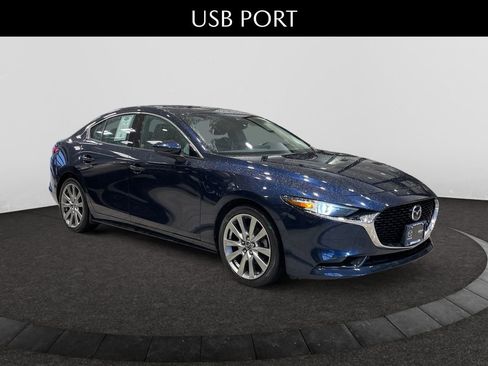 Used 2020 MAZDA MAZDA3 AWD Sedan w/ Premium Package image 7