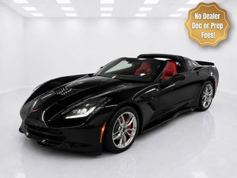 Used 2017 Chevrolet Corvette Stingray Coupe w/ Carbon Flash Badge Package RWD image 3
