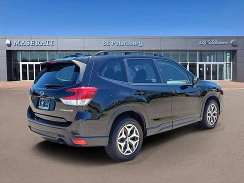 Used 2023 Subaru Forester Premium AWD/4WD image 4