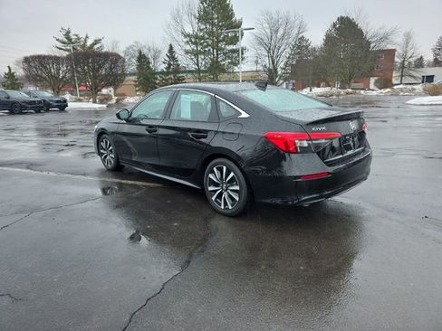 Certified 2023 Honda Civic EX image 5