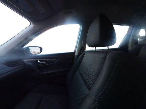 Used 2017 Nissan Rogue S image 24