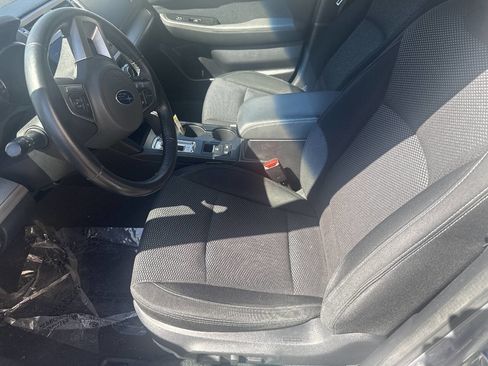 Used 2016 Subaru Outback 2.5i Premium AWD/4WD image 4