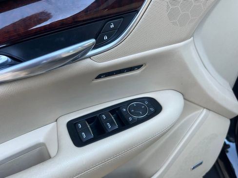 Used 2018 Cadillac XT5 Luxury image 17