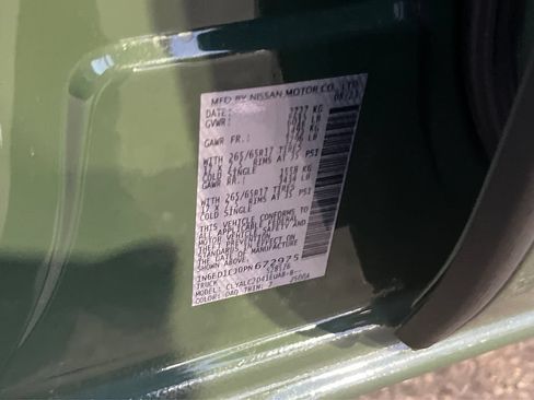 Used 2023 Nissan Frontier SV w/ SV Convenience Package RWD image 32