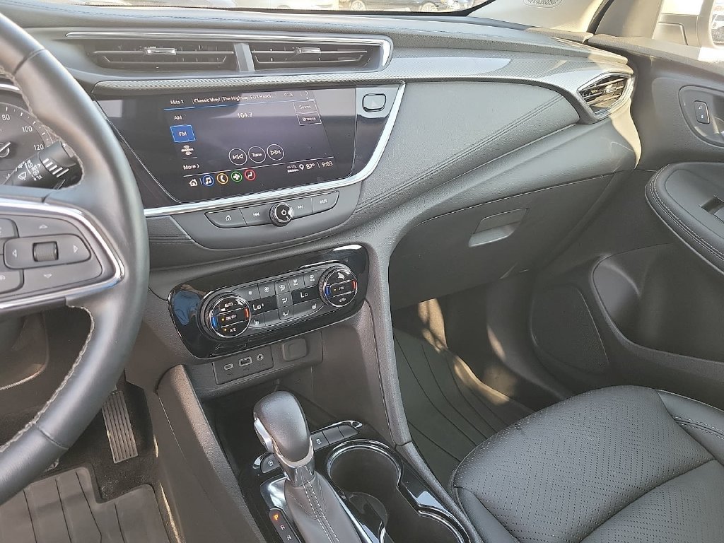 Used 2022 Buick Encore GX Essence w/ Experience Buick Package AWD/4WD image 22