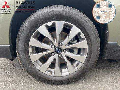 Used 2019 Subaru Outback 2.5i Touring AWD/4WD image 18