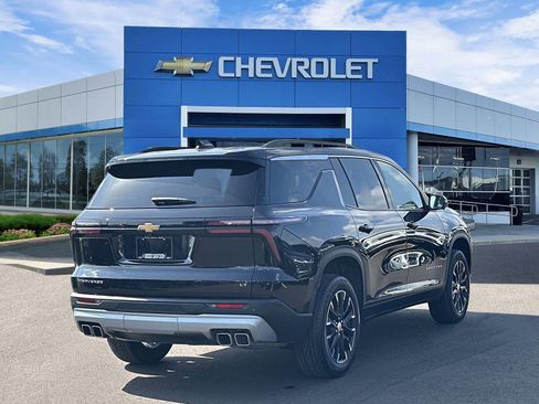 Certified 2024 Chevrolet Traverse LT w/ Trailering Package FWD image 4