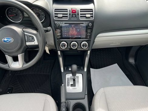 Used 2017 Subaru Forester 2.5i Premium w/ All-Weather Package AWD/4WD image 11