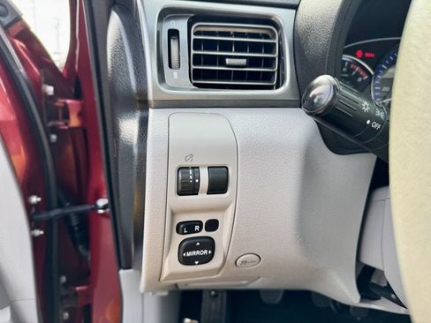 Used 2012 Subaru Forester 2.5X Premium w/ All-Weather Pkg image 20