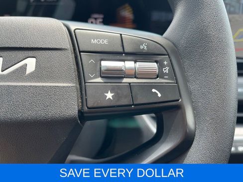 Used 2025 Kia K4 FWD image 18