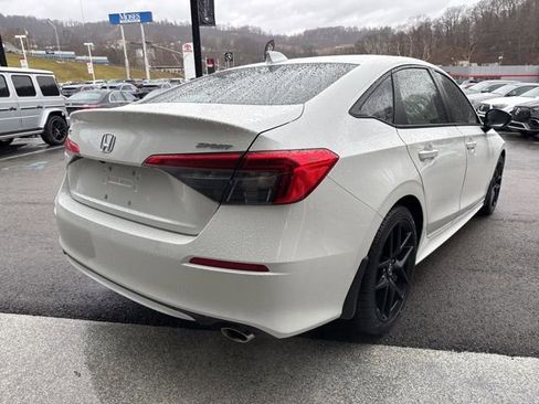 Used 2023 Honda Civic Sport image 5