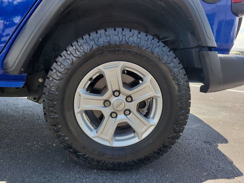 Used 2019 Jeep Wrangler Unlimited Sport S AWD/4WD image 6