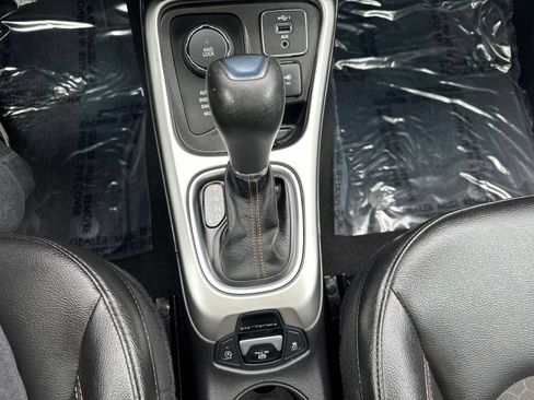 Used 2021 Jeep Compass Latitude w/ Sun and Sound Group AWD/4WD image 56
