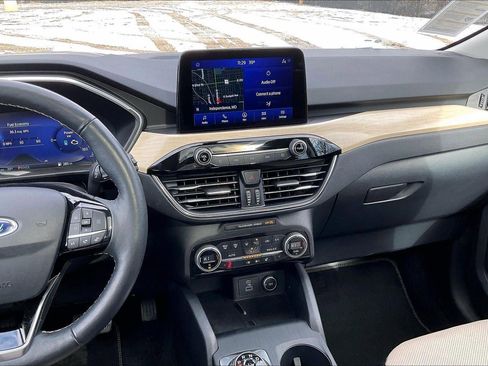 Used 2021 Ford Escape Titanium w/ Titanium Elite Package image 6