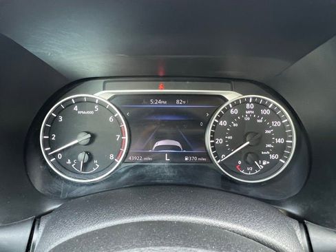 Used 2024 Nissan Sentra SV image 9