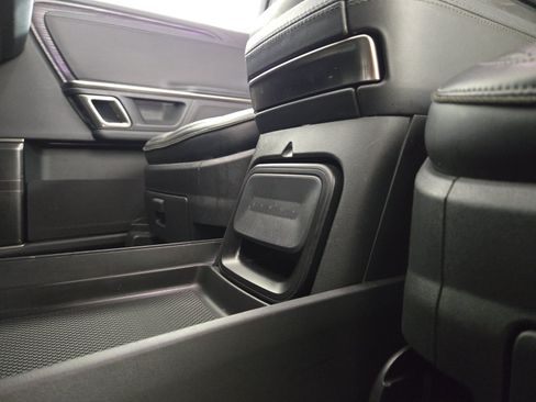 Used 2024 Rivian R1S Adventure AWD/4WD image 33