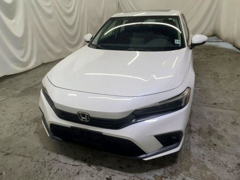 Certified 2023 Honda Civic Touring image 3