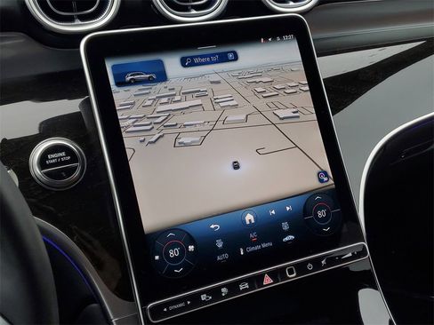 Used 2025 Mercedes-Benz GLC 350e 4MATIC image 22