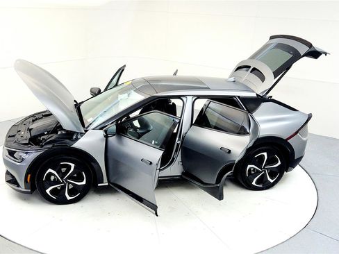 Used 2022 Kia EV6 GT-Line w/ First Edition Package image 22