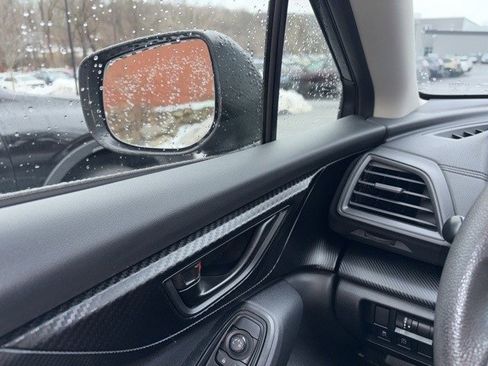 Used 2023 Subaru Crosstrek 2.0i image 7