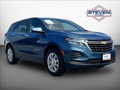 Used 2024 Chevrolet Equinox LS FWD image 1