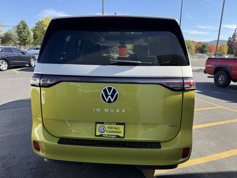 New 2025 Volkswagen ID. Buzz 1st Edition image 6