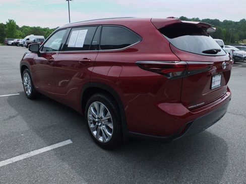 Used 2026 Toyota Highlander Limited AWD/4WD image 5