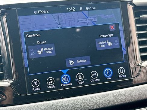 Used 2017 Chrysler Pacifica Touring-L FWD image 21