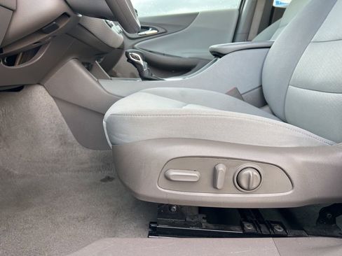 Used 2025 Chevrolet Malibu LT FWD image 11