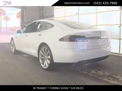 Used 2014 Tesla Model S 85 RWD image 7