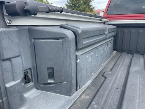 Used 2022 Nissan Titan Platinum Reserve w/ Moonroof Package image 15