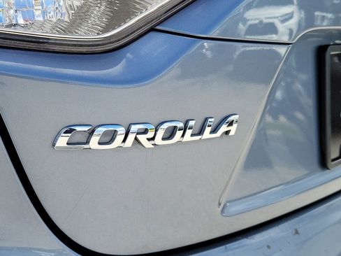 Used 2020 Toyota Corolla LE FWD image 5