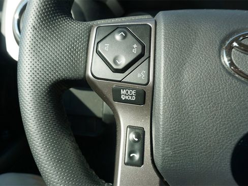 Used 2023 Toyota Tacoma SR5 w/ Technology Package image 8