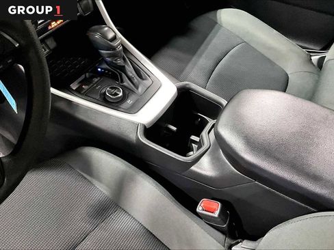 Used 2024 Toyota RAV4 LE image 17