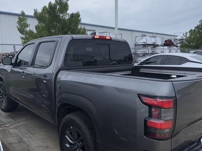 Used 2025 Nissan Frontier SV w/ SV Convenience Package