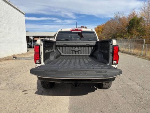 New 2026 Chevrolet Colorado ZR2 image 23