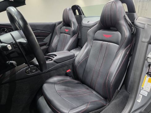 Used 2023 Aston Martin V8 Vantage Roadster RWD image 12