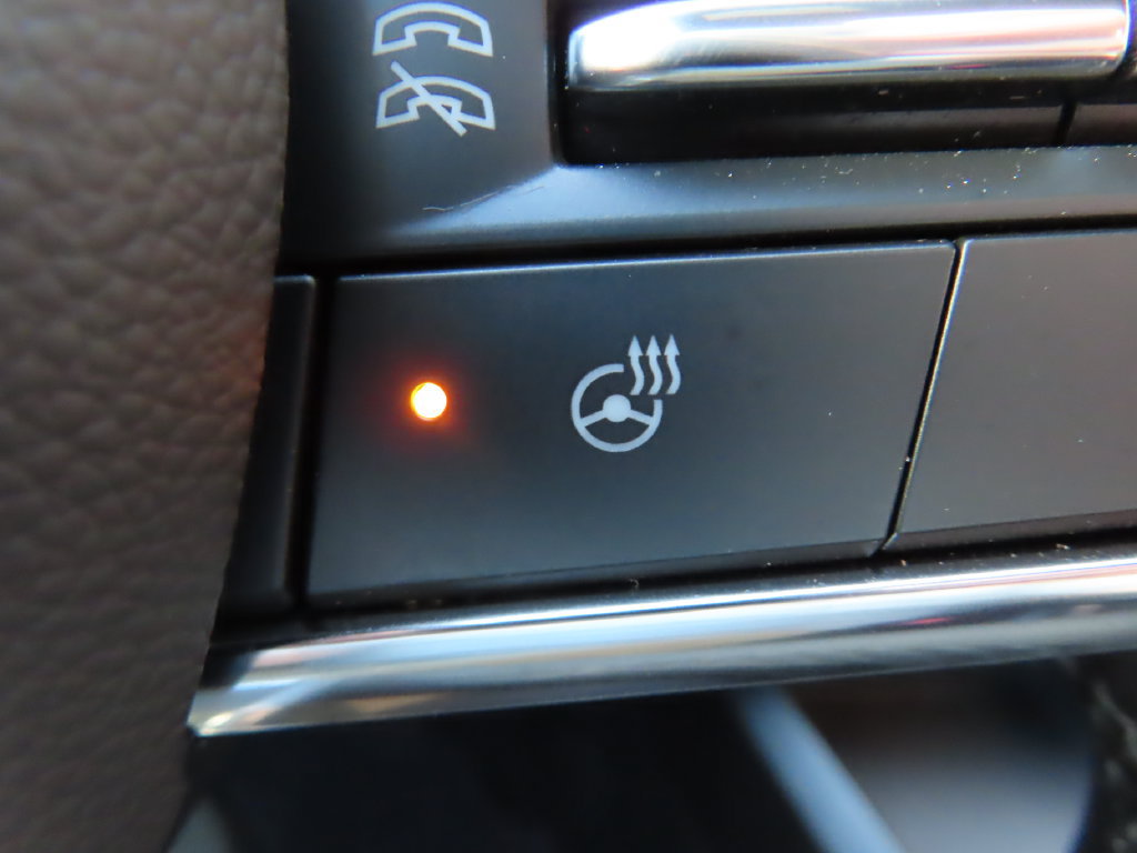 Used 2026 Chevrolet Equinox LT w/ Safety and Technology Package AWD/4WD image 13