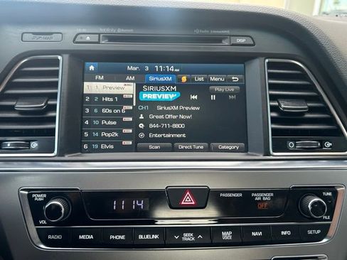 Used 2017 Hyundai Sonata Limited w/ Ultimate Package 04 image 10