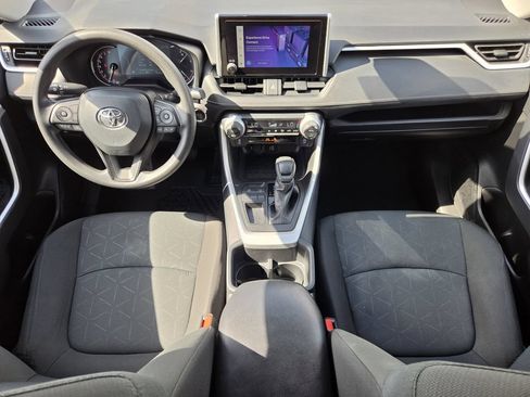 Used 2025 Toyota RAV4 XLE FWD image 13