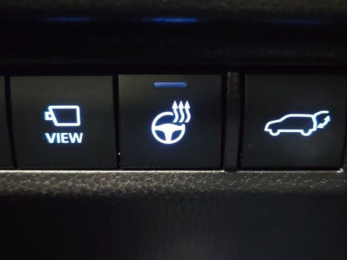 Used 2021 Toyota RAV4 Limited FWD image 27