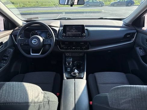 Used 2021 Nissan Rogue SV AWD/4WD image 17